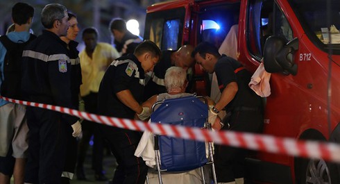 13 người thiệt mạng trong vụ hỏa hoạn vừa xảy ra tại Pháp - ảnh 1