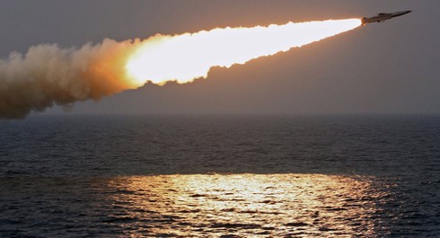 Washington vội vã tìm cách đối phó tên lửa siêu thanh của Nga - ảnh 1