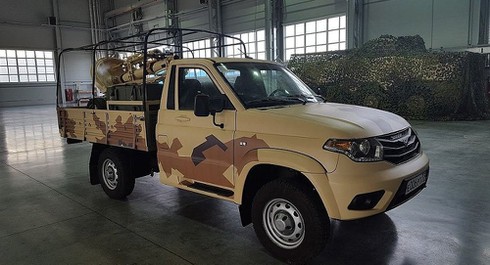 Xe bán tải UAZ Patriot Nga được lắp súng máy đưa ra chiến trường - ảnh 2