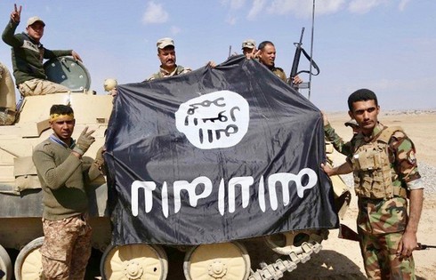 Thủ lĩnh tĩnh báo của IS bị tiêu diệt trong một cuộc không kích - ảnh 1