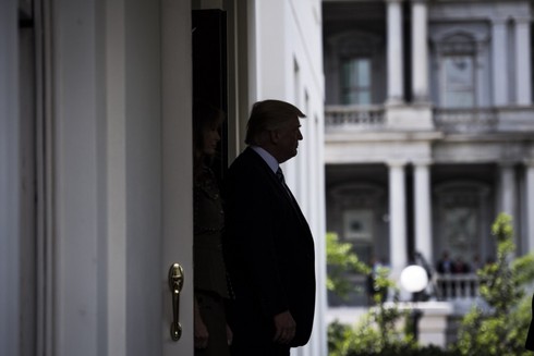 Trump “nắm thóp” giám đốc FBI, truyền thông Mỹ phẫn nộ - ảnh 1