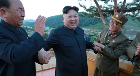 Triều Tiên có tên lửa bắn tới Mỹ là điều “không thể tránh khỏi” - ảnh 1