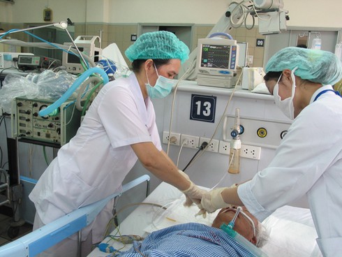 Cùng quẫn vì tình - tiền, nhiều bạn trẻ tìm đến thuốc trừ sâu - ảnh 1