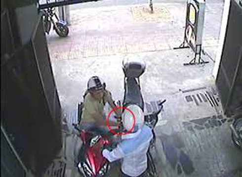 1 chiếc xe máy, 3 tên vào rọ - ảnh 1