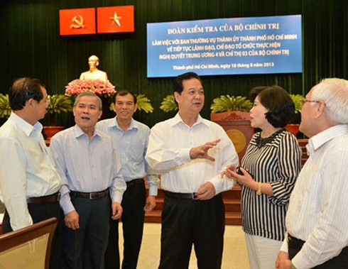 Thủ tướng Nguyễn Tấn Dũng: Ngăn chặn suy thoái tư tưởng chính trị là nhiệm vụ trọng tâm - ảnh 1
