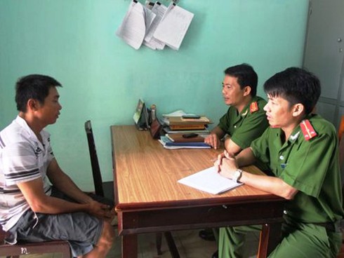 Nhóm cướp đeo khẩu trang trấn lột đôi tình nhân - ảnh 2