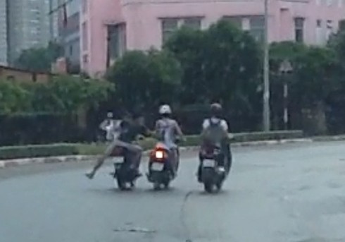 “Mèo mả” cùng “gà đồng” gây án - ảnh 1