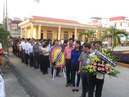 Điện Biên: Hàng nghìn người đến viếng Đại tướng - ảnh 2