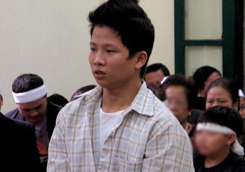 18 tuổi lần đầu đi bán dâm đồng giới đã thành sát nhân - ảnh 2
