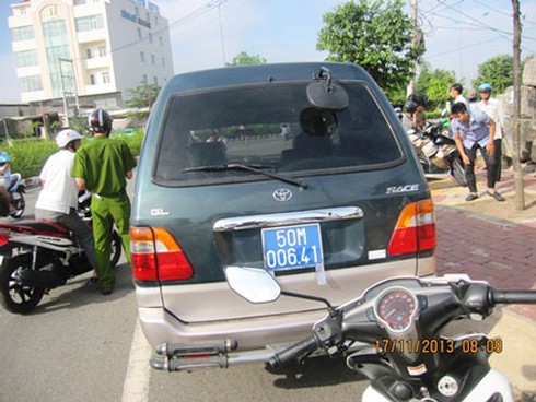 Đi đòi nợ thuê bằng xe biển xanh - ảnh 1