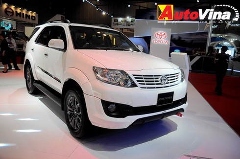 10 xe hơi người Việt thi nhau mua năm 2013 - ảnh 11