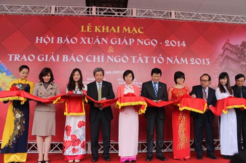 Khai mạc Hội báo Xuân Giáp Ngọ 2014 - ảnh 1