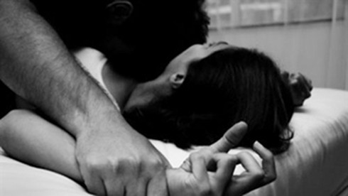 Giật mình phát hiện “quỷ râu xanh” cùng xóm - ảnh 1