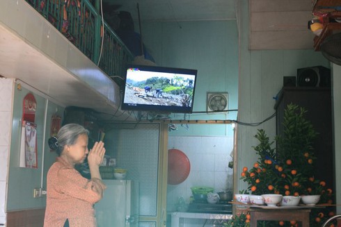 Không khí đón giao thừa Giáp Ngọ 2014 - ảnh 101