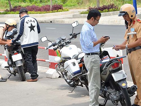 Gỡ bỏ dự thảo hướng dẫn đóng phạt thẳng cho CSGT - ảnh 1