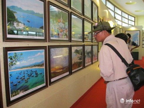 Triển lãm về chủ quyền Hoàng Sa, Trường Sa tại Phú Yên - ảnh 2