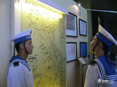Triển lãm về chủ quyền Hoàng Sa, Trường Sa tại Phú Yên - ảnh 1