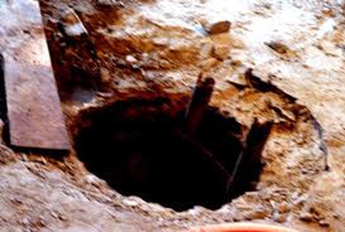 2 anh em chết ngạt khi dọn thuê hầm ga - ảnh 1