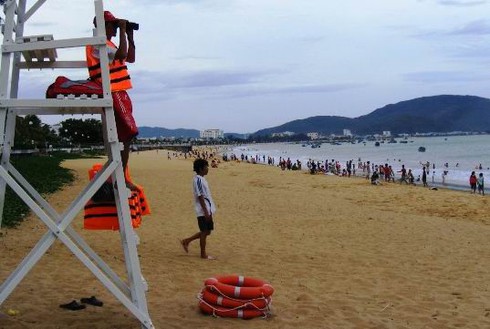 Tắm biển, cụ bà 72 tuổi đuối nước - ảnh 1