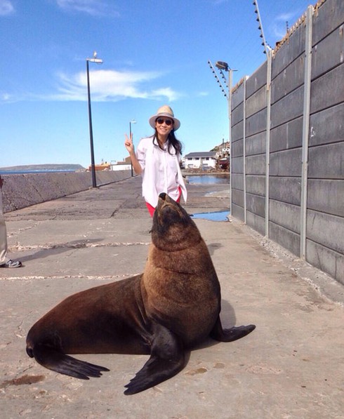 Thu Minh đi trực thăng cùng chồng du ngoạn Nam Phi - ảnh 9