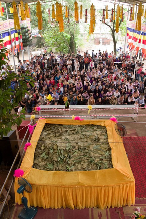 Quá trình gói bánh chưng