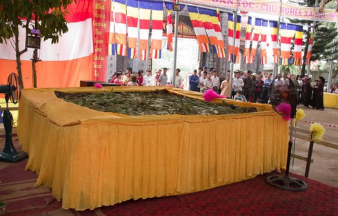 Quá trình gói bánh chưng