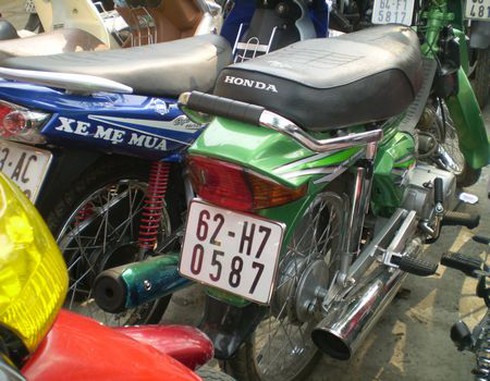 Lập hội mê xe trên facebook rồi rủ nhau đua tốc độ - ảnh 1