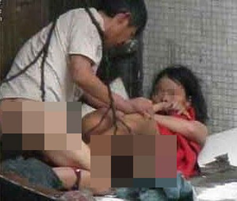 Đang làm trò