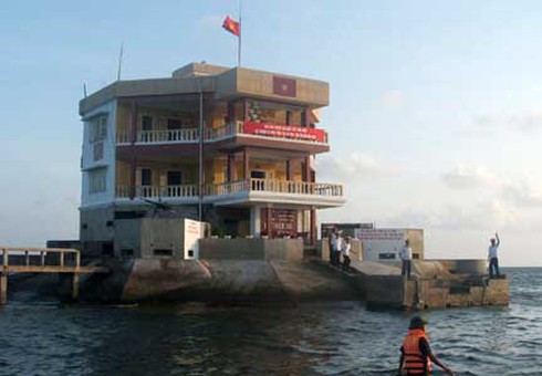 Điều chưa biết về đội quân vác đá xây Trường Sa - ảnh 2