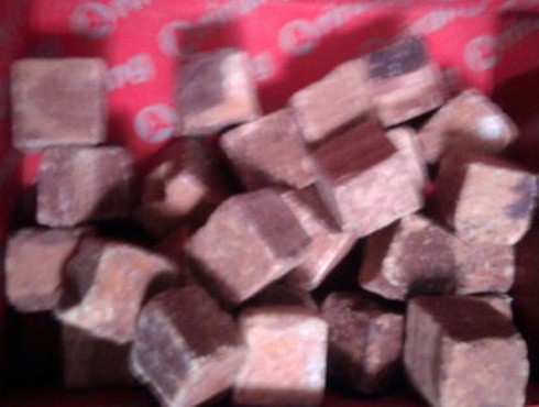Phát hiện 5 kg nghi là thuốc nổ TNT - ảnh 1