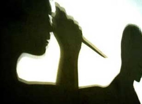 Vô tình hứng lưỡi dao đoạt mạng của kẻ yêu mù quáng - ảnh 1