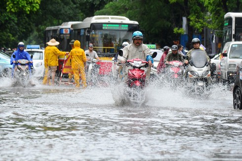 Dự báo thời tiết 1/7: Rãnh áp thấp trên biển; Bắc Bộ mưa to - ảnh 1