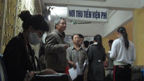 Tên trộm bỏ cả mẹ ruột lại bệnh viện để thoát thân - ảnh 1