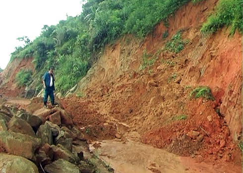 Lào Cai: Mưa lớn gây ngập lụt từ phố vào nhà - ảnh 5