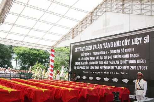 Chủ tịch nước dự lễ truy điệu các liệt sĩ tại Nhơn Trạch, Đồng Nai - ảnh 6