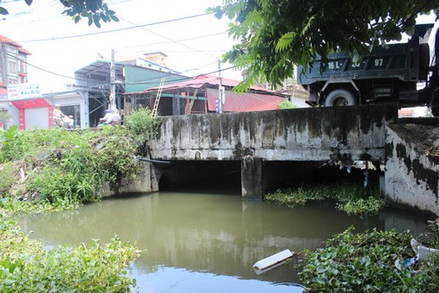 Trầm cảm, nhảy cầu tự tử - ảnh 1