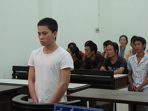 Cưỡng bức người yêu sau khi đi thăm mộ thai nhi - ảnh 2