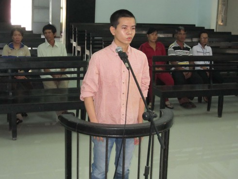 Em gái trẻ rời nhà, gặp bạn trai “làm chuyện vợ chồng” - ảnh 2