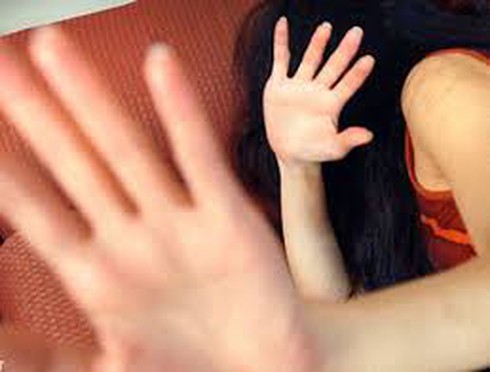 Biết chồng từng là