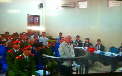 Phúc thẩm vụ “bầu” Kiên: HĐXX nhắc bầu Kiên giữ bình tĩnh - ảnh 1