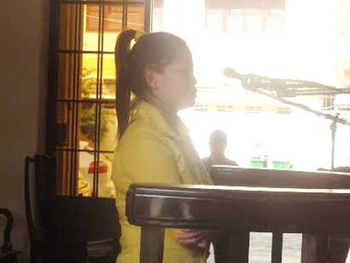 Giận chồng, đốt chết con - ảnh 1