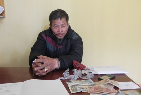 Bắt đối tượng tàng trữ 205 tép heroin - ảnh 1