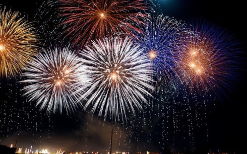 Các điểm bắn pháo hoa tầm cao tại Quảng Ninh dịp Tết Ất Mùi 2015 - ảnh 1