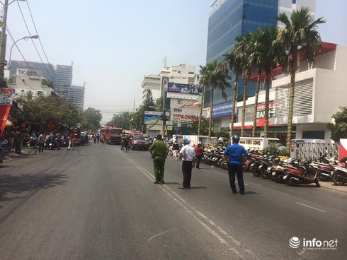 Cháy tại Ngân hàng BIDC TP.HCM, nhân viên cuống cuồng chạy thoát thân - ảnh 5