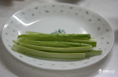 Cách làm cơm cuộn rong biển Hàn Quốc ngon, đơn giản, không dùng mành tre - ảnh 2