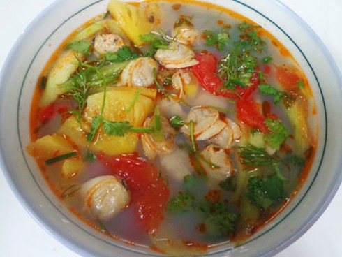 Cách nấu canh chua ngon: Canh ngao nấu dứa - ảnh 1