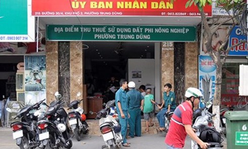 Xác định 10 đối tượng chém người ngay tại UBND phường - ảnh 1