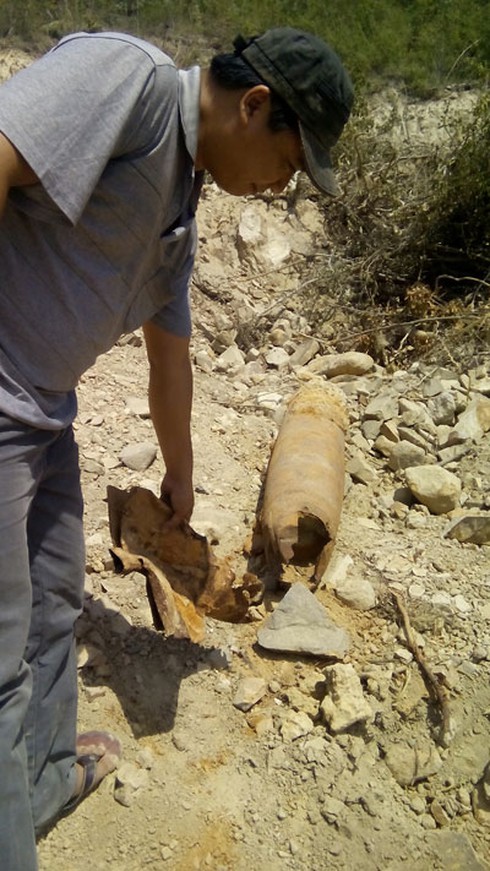 Phát hiện quả bom dài gần 2 mét - ảnh 3