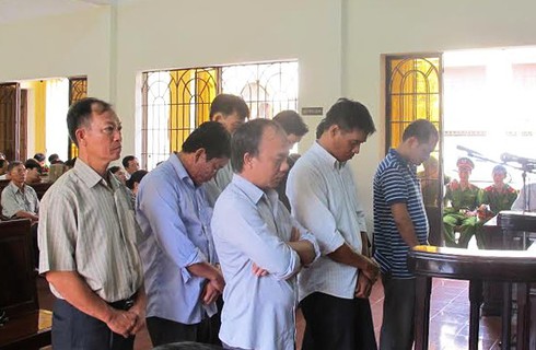 Xét xử 8 bảo vệ đánh chết người cai nghiện - ảnh 1