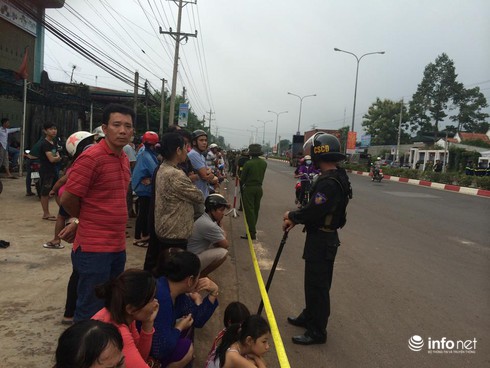 NÓNG: Thực nghiệm hiện trường vụ thảm sát ở Bình Phước - ảnh 8